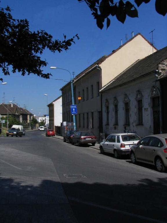 Juraj'S Outback Hostel Bratislava Exterior photo